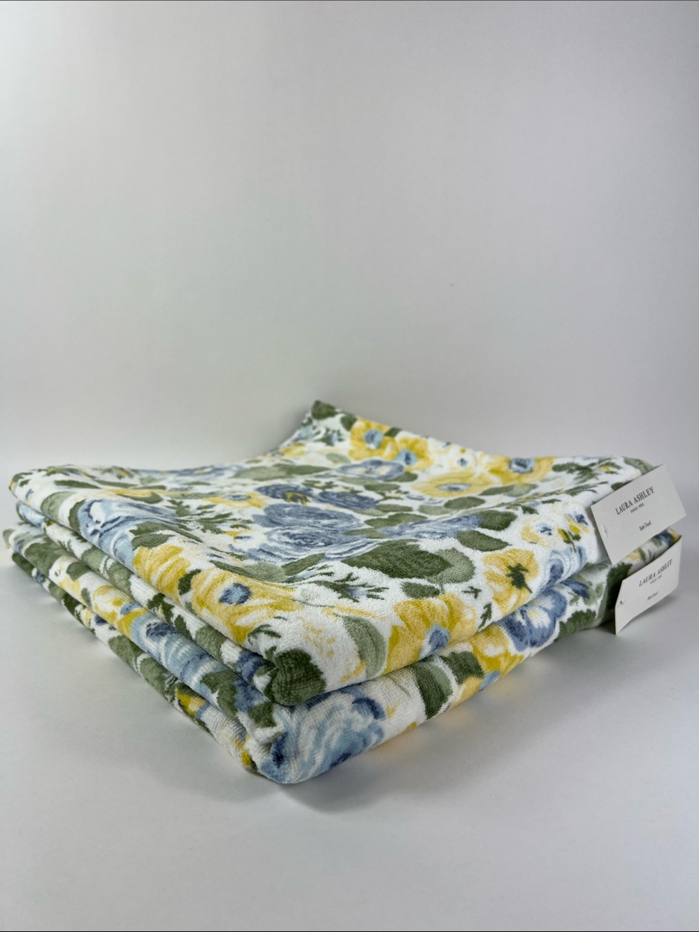Laura Ashley Bath Towels Blue, Yellow & Green Floral Cotton Velour Set of 2 NEW